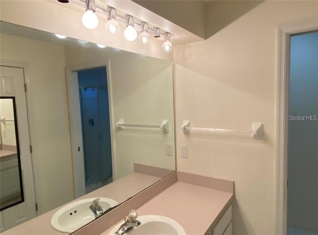 602 Huron Place - Photo 6