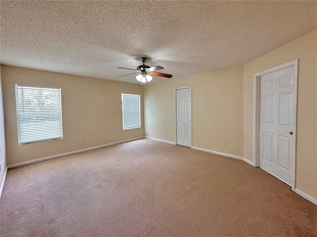 89 Berkshire Lane - Photo 13