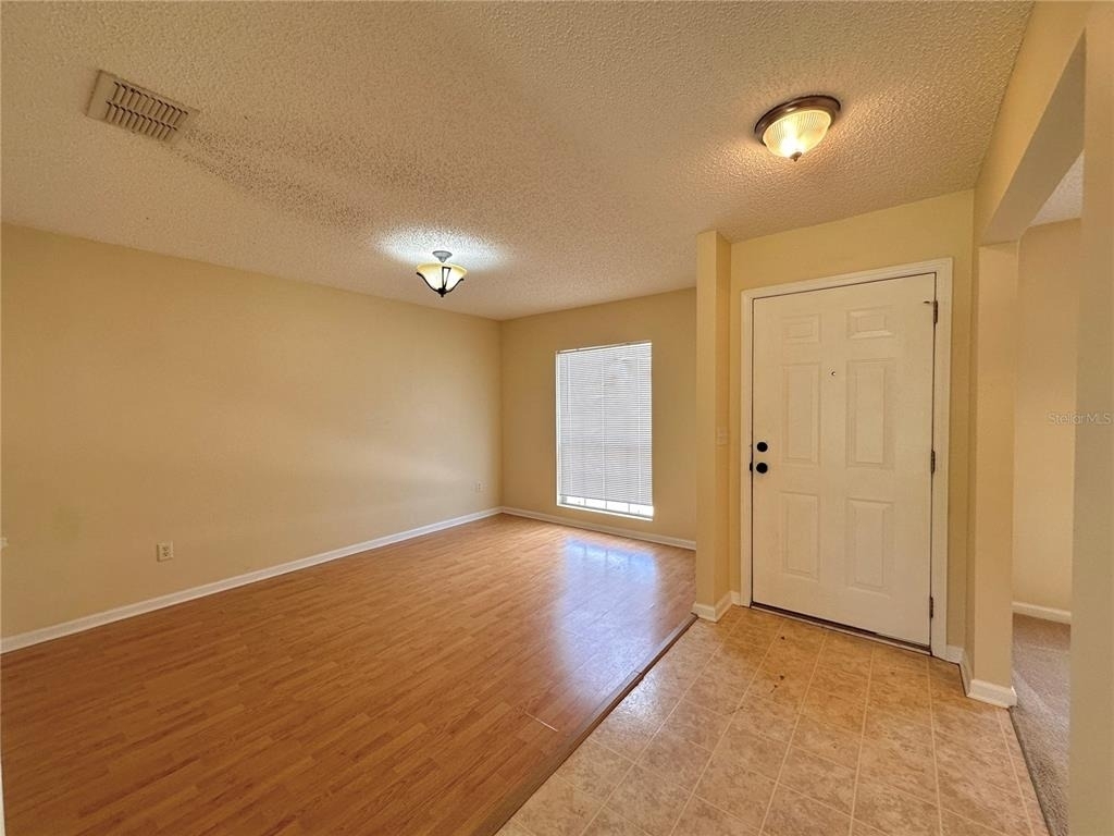 89 Berkshire Lane - Photo 2