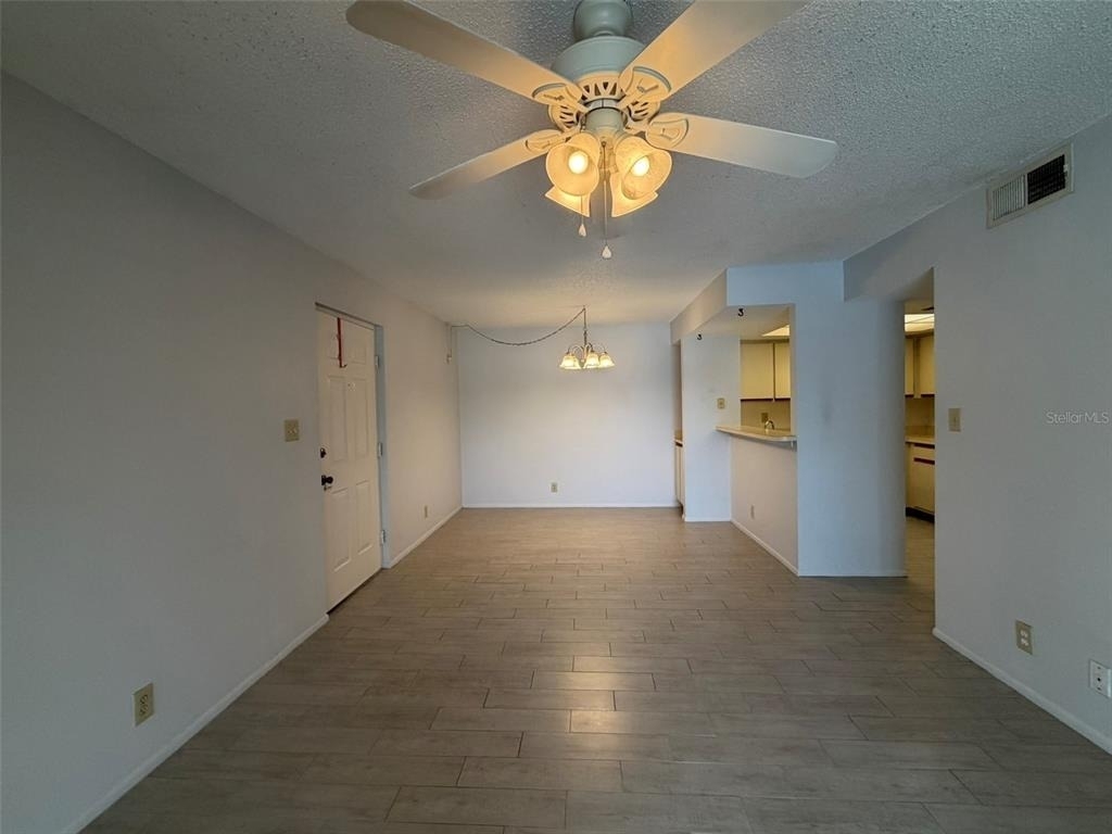 19505 Quesada Avenue - Photo 8