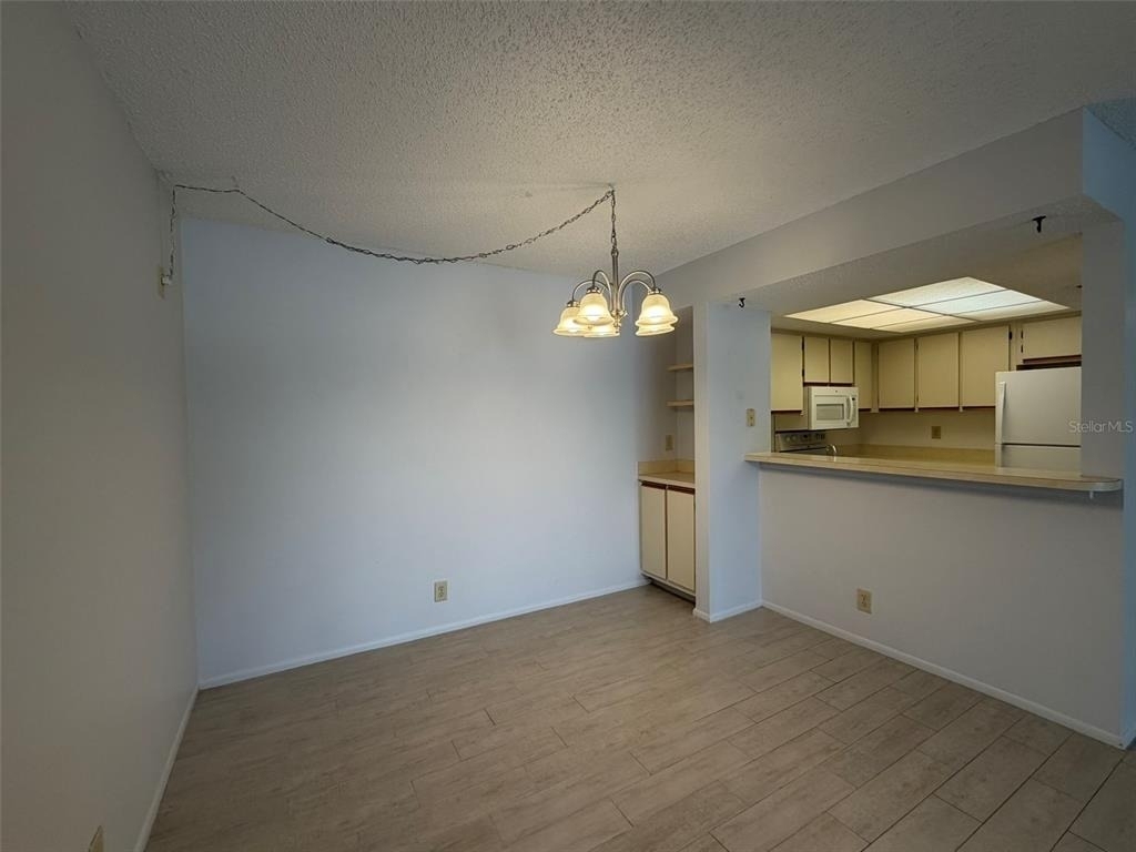 19505 Quesada Avenue - Photo 4