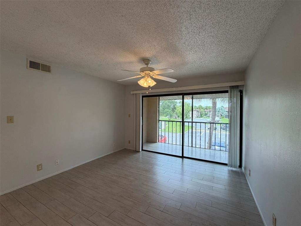19505 Quesada Avenue - Photo 5