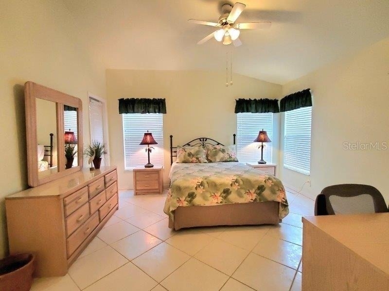 417 Islamorada Boulevard - Photo 22