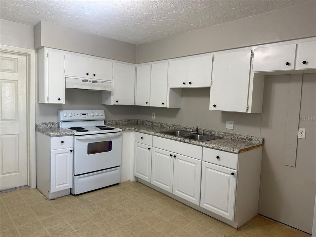 5005 19th Street W - Photo 3