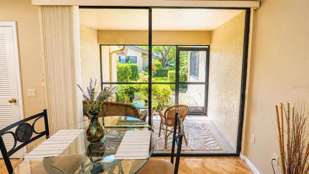 4542 Morningside - Photo 6