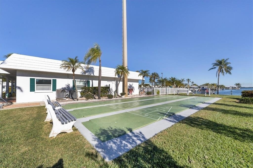 885 Spanish Drive N - Photo 41