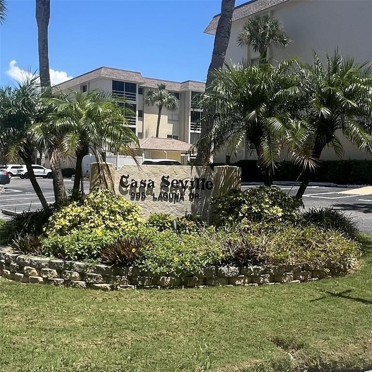 995 Laguna Drive - Photo 44