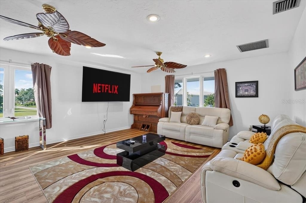 2407 Palma Sola Boulevard - Photo 2
