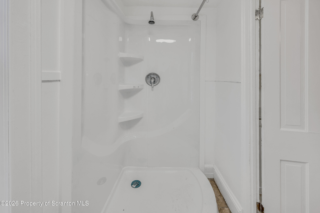 629 R Beech Street - Photo 2
