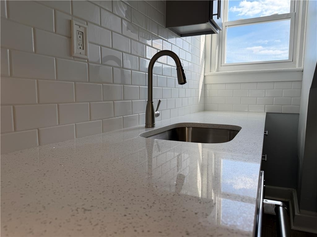 700 Wolf Avenue - Photo 33