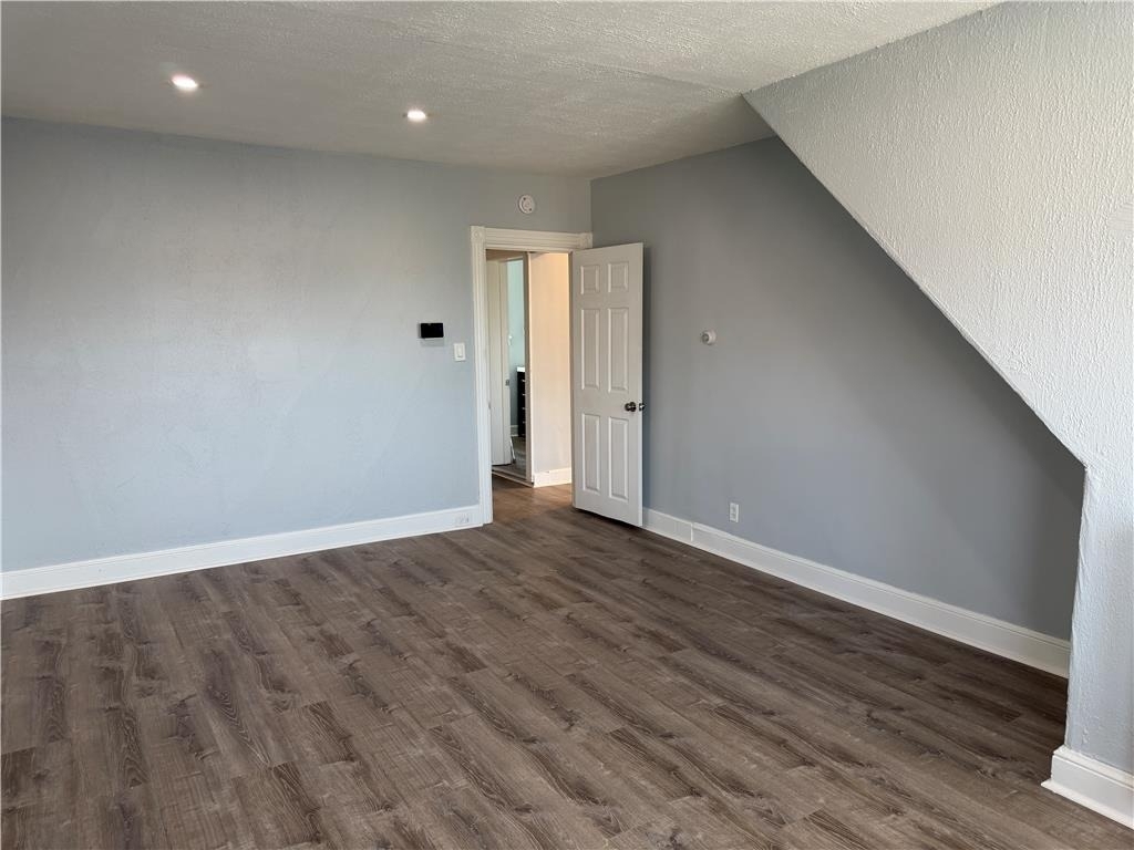 700 Wolf Avenue - Photo 23