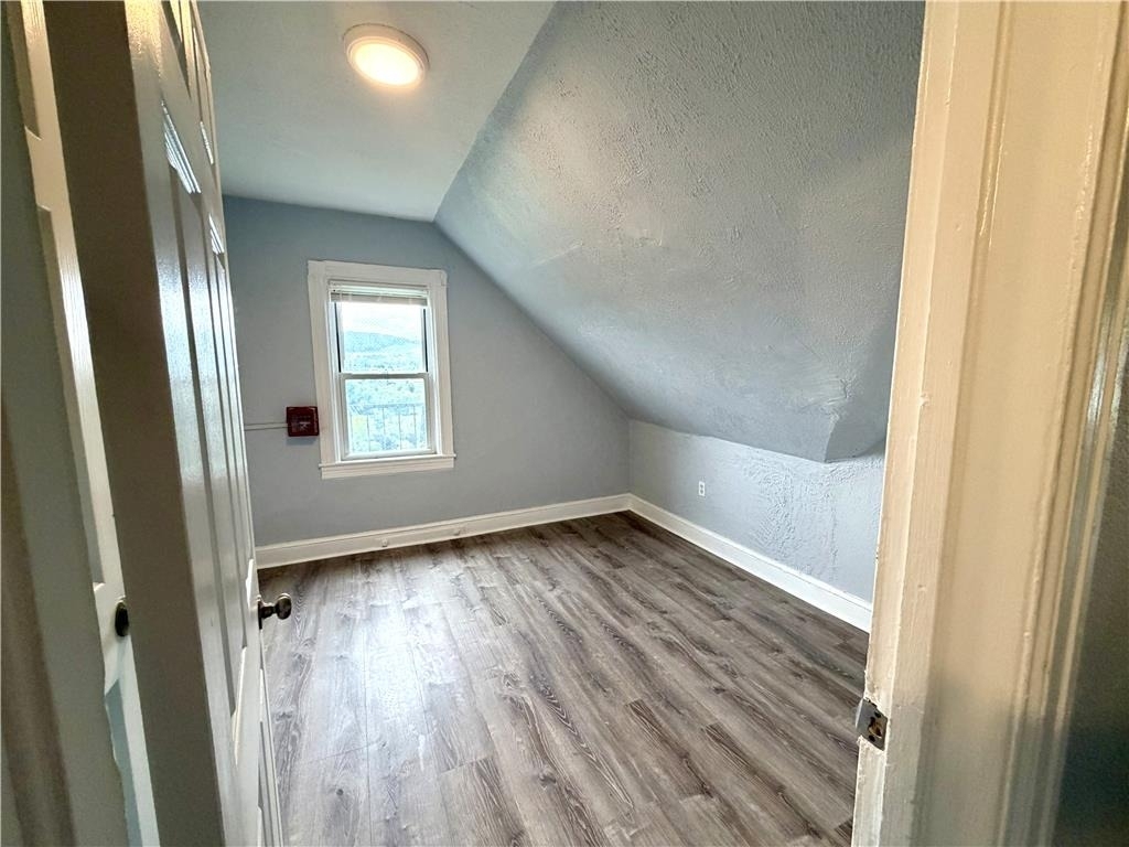 700 Wolf Avenue - Photo 3