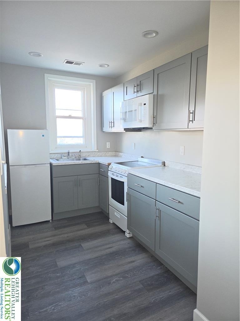 1142 W Hamilton Street - Photo 4