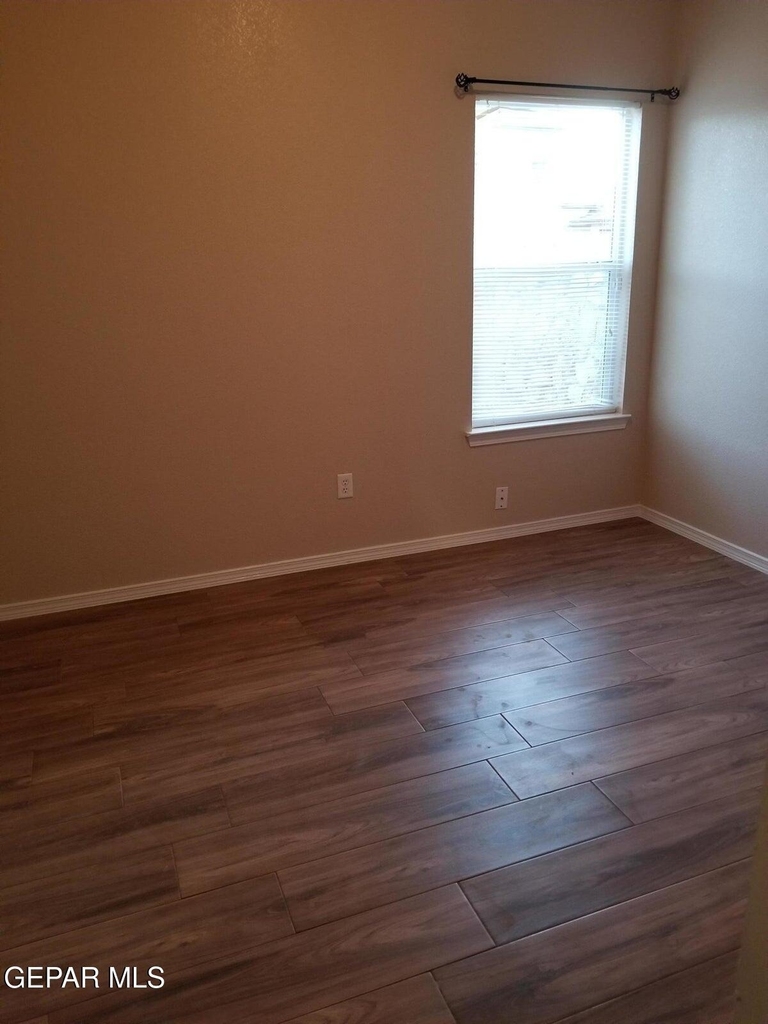 5806 Redstone Mesa Court - Photo 14