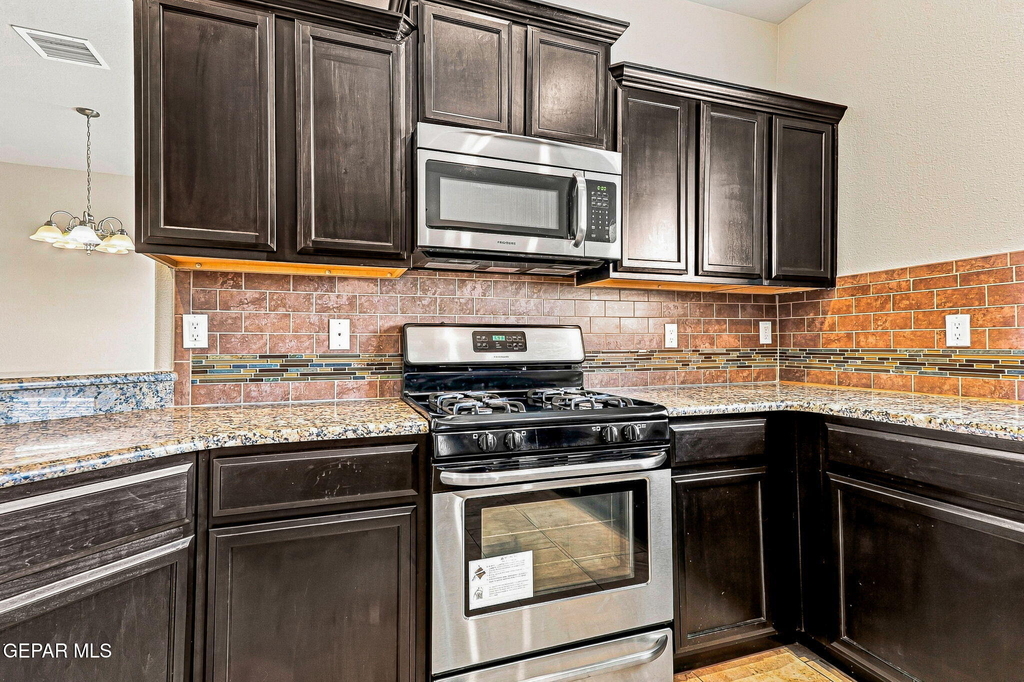 7409 Dewberry Drive - Photo 15