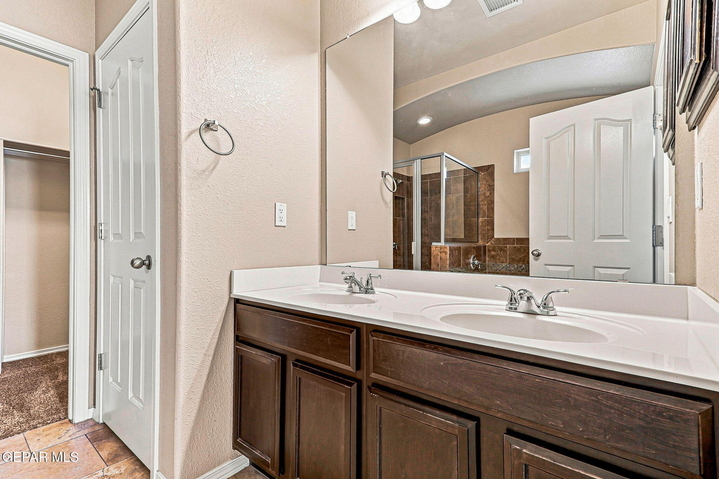 7409 Dewberry Drive - Photo 36