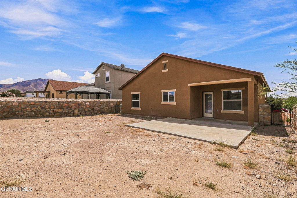 7409 Dewberry Drive - Photo 42