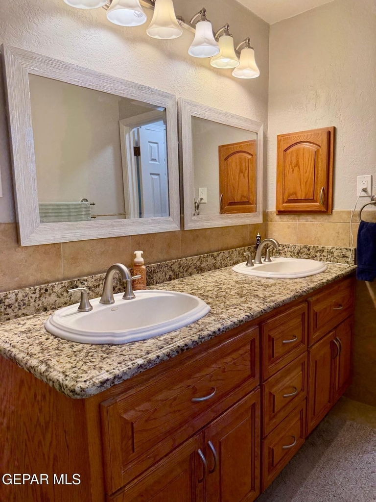 4921 Vista Grande Circle - Photo 20