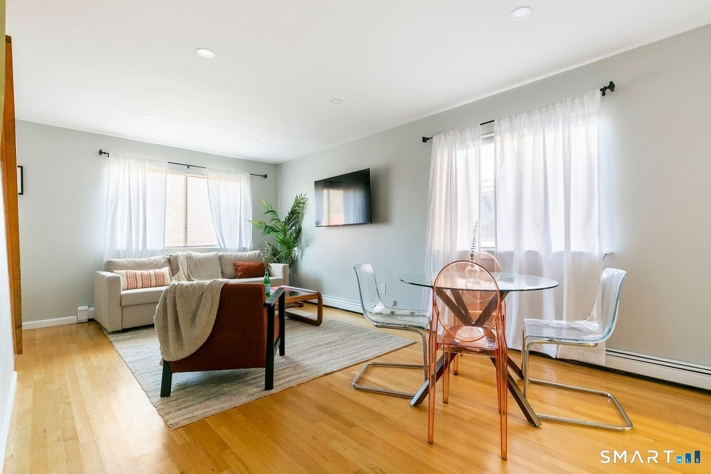 516 Indian Avenue - Photo 5