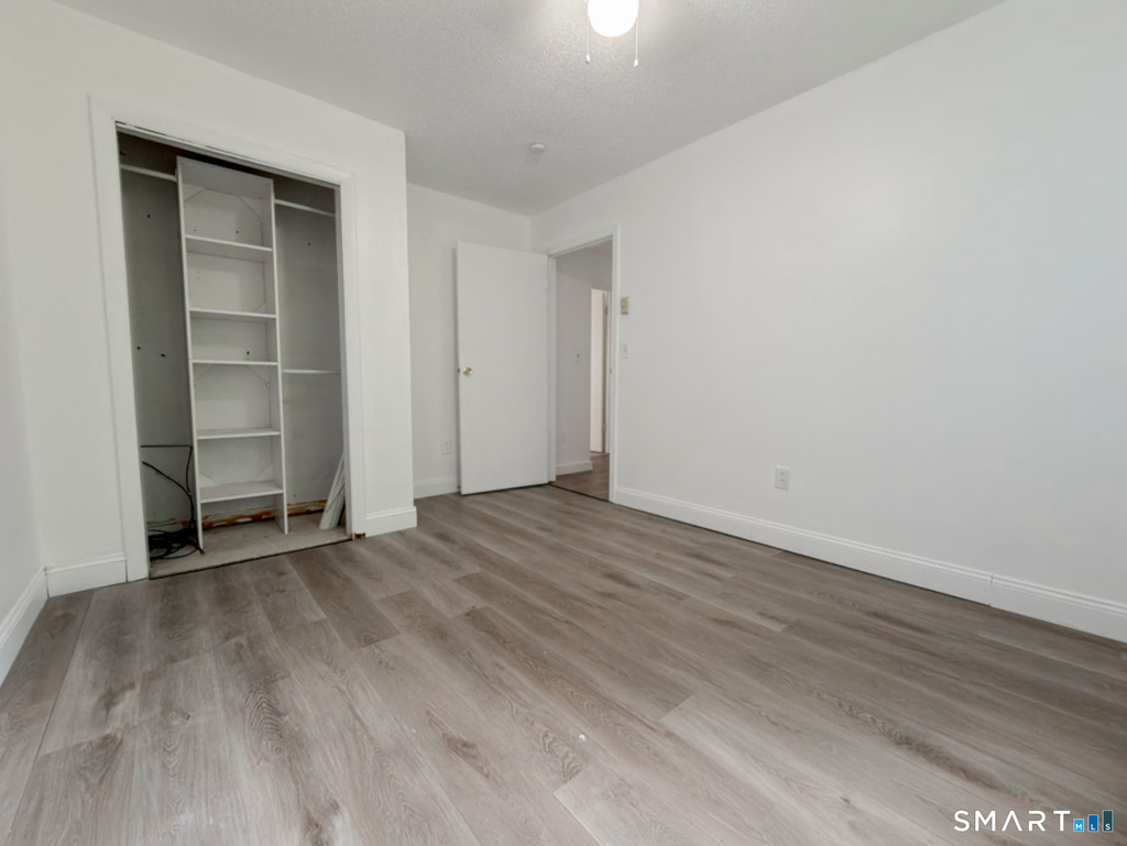 28 Santoro Street - Photo 8