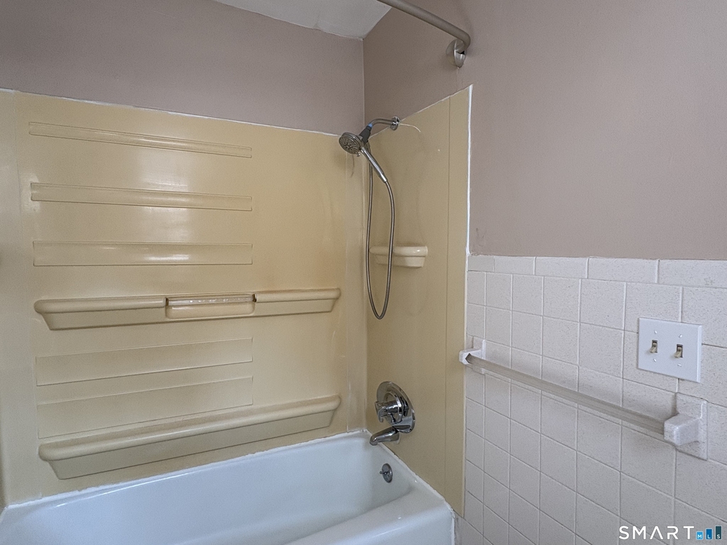 60 Lake Street - Photo 8
