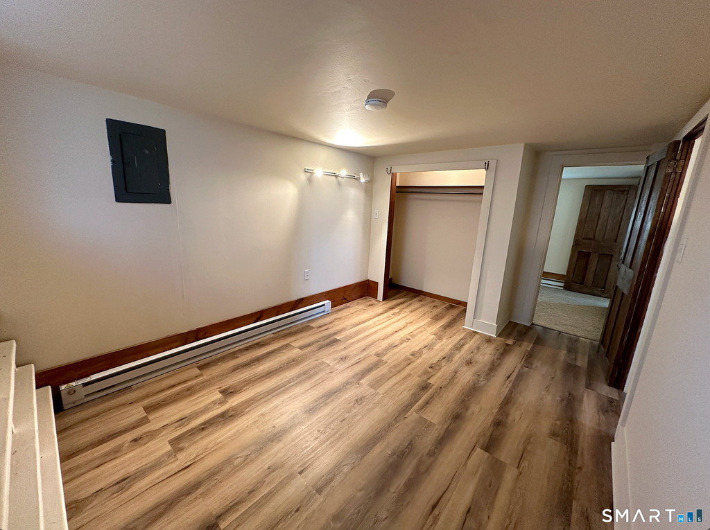 251 Thames Street - Photo 1