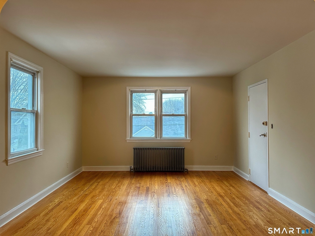 181 Fox Street - Photo 3