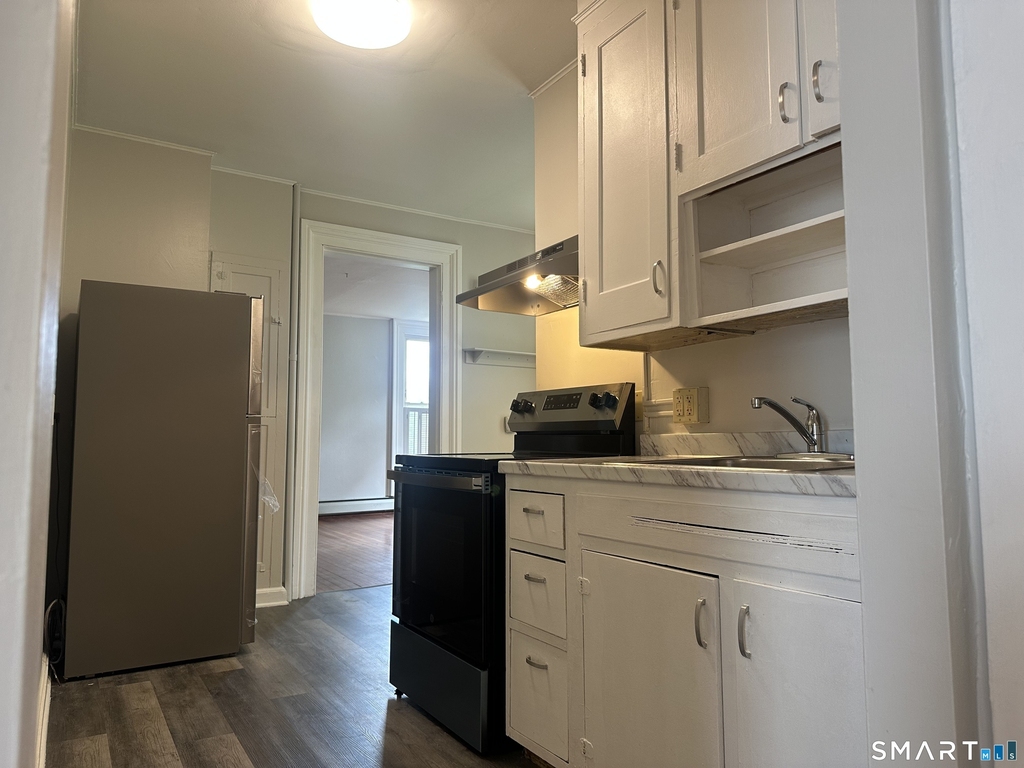 17 Broad Street - Photo 2