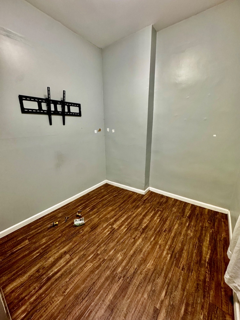 422 St Nicholas Avenue - Photo 3