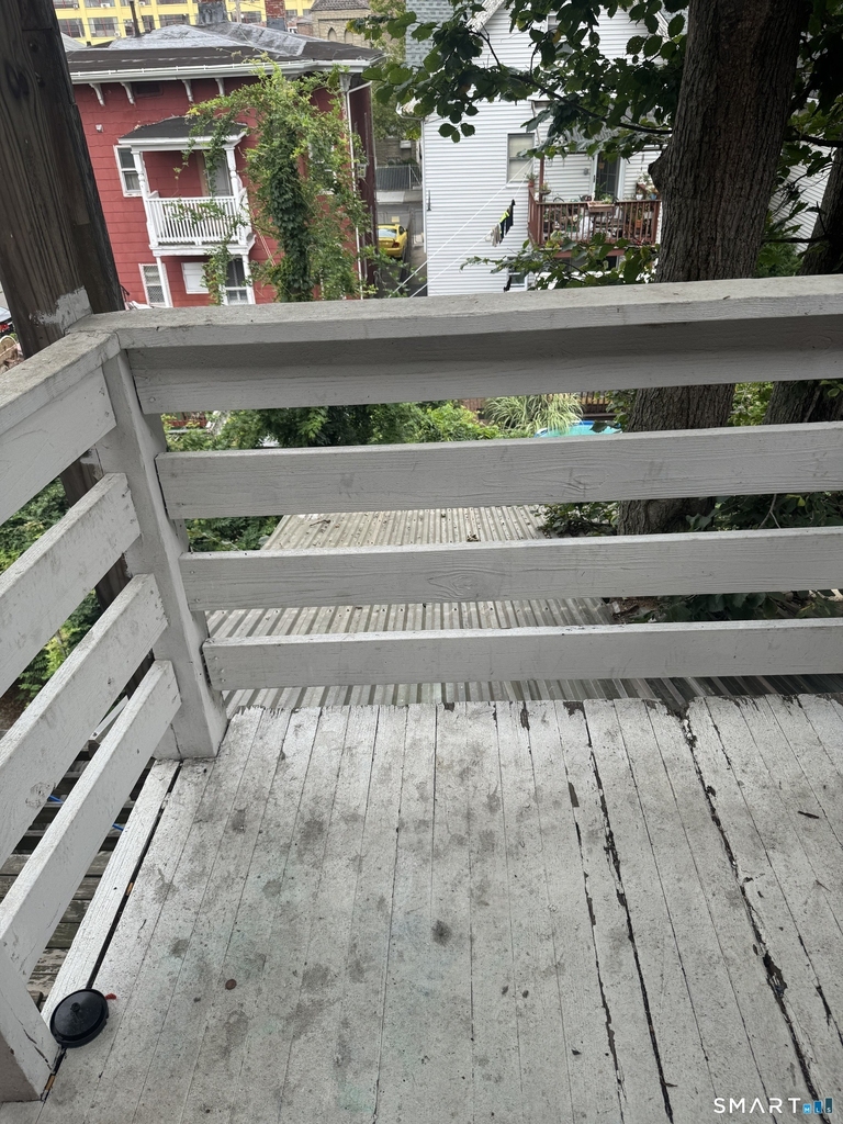 582 Kossuth Street - Photo 7