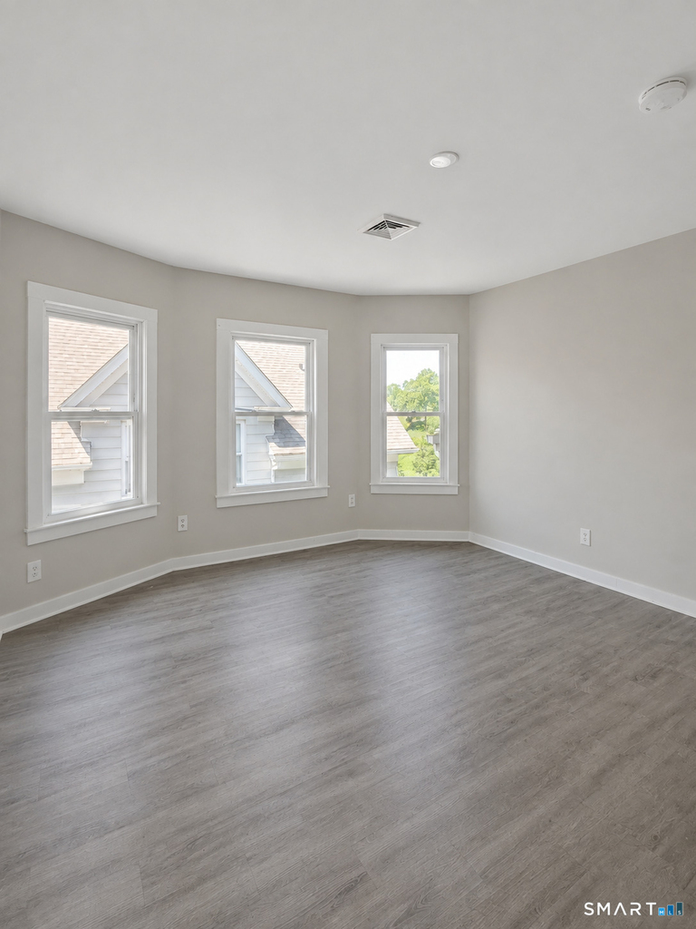 187 Hart Street - Photo 0