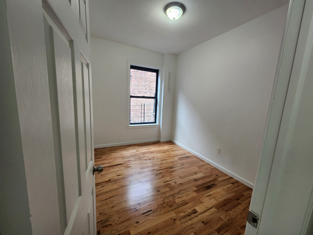 600 West 150th Street - Photo 3
