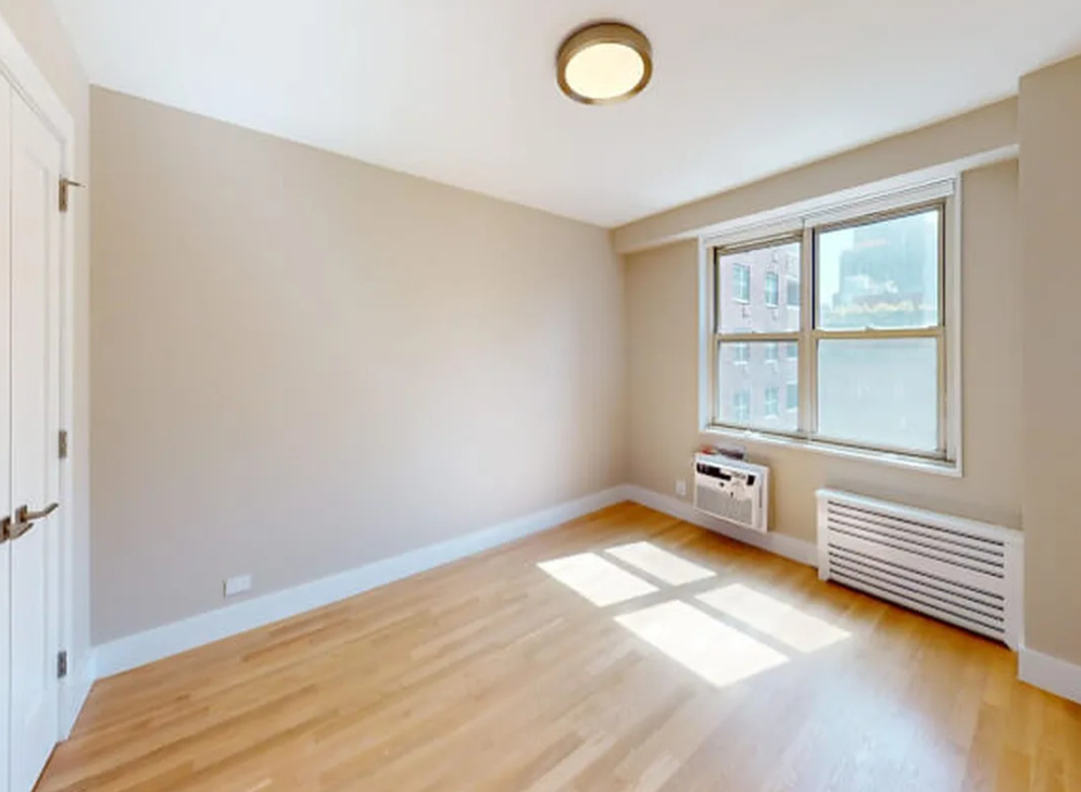 80 North Moore Street - Photo 8
