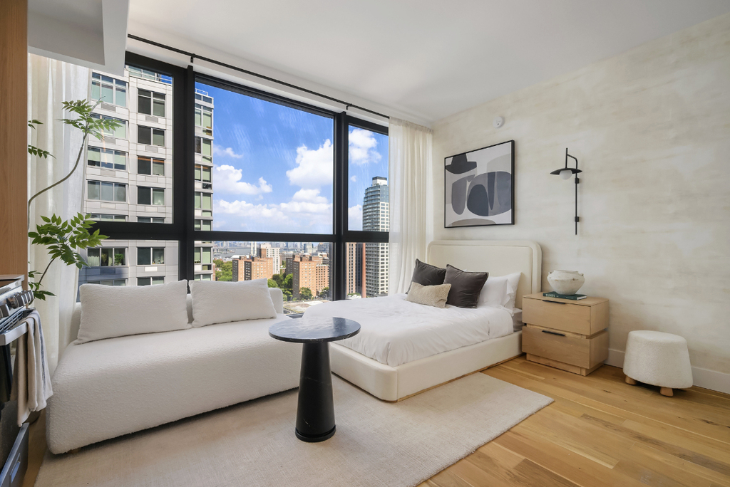 ROCKWELL PL  - Brooklyn  - Photo 4