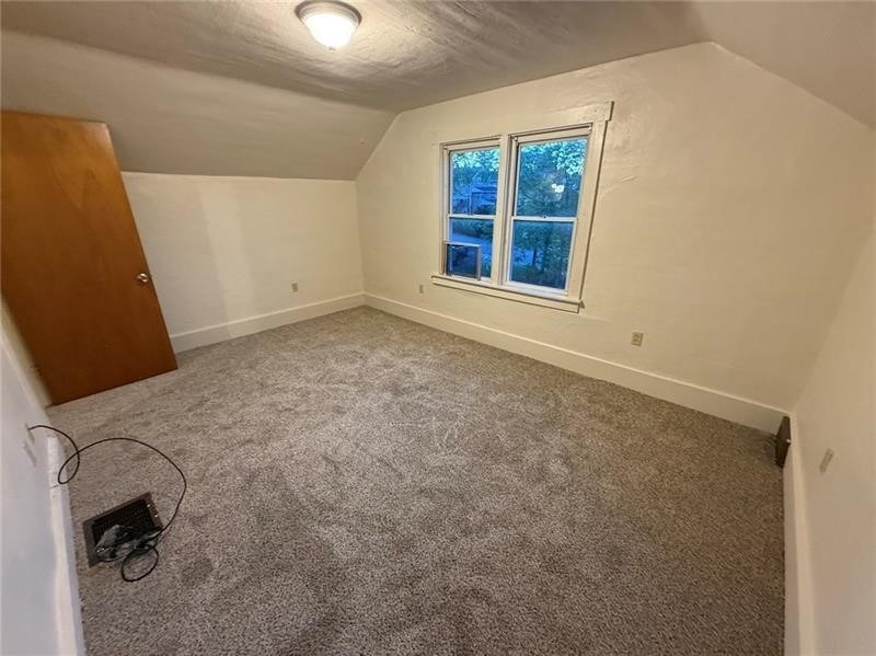 2828 Oak St - Photo 9