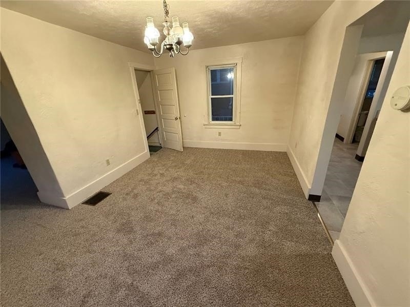 2828 Oak St - Photo 3