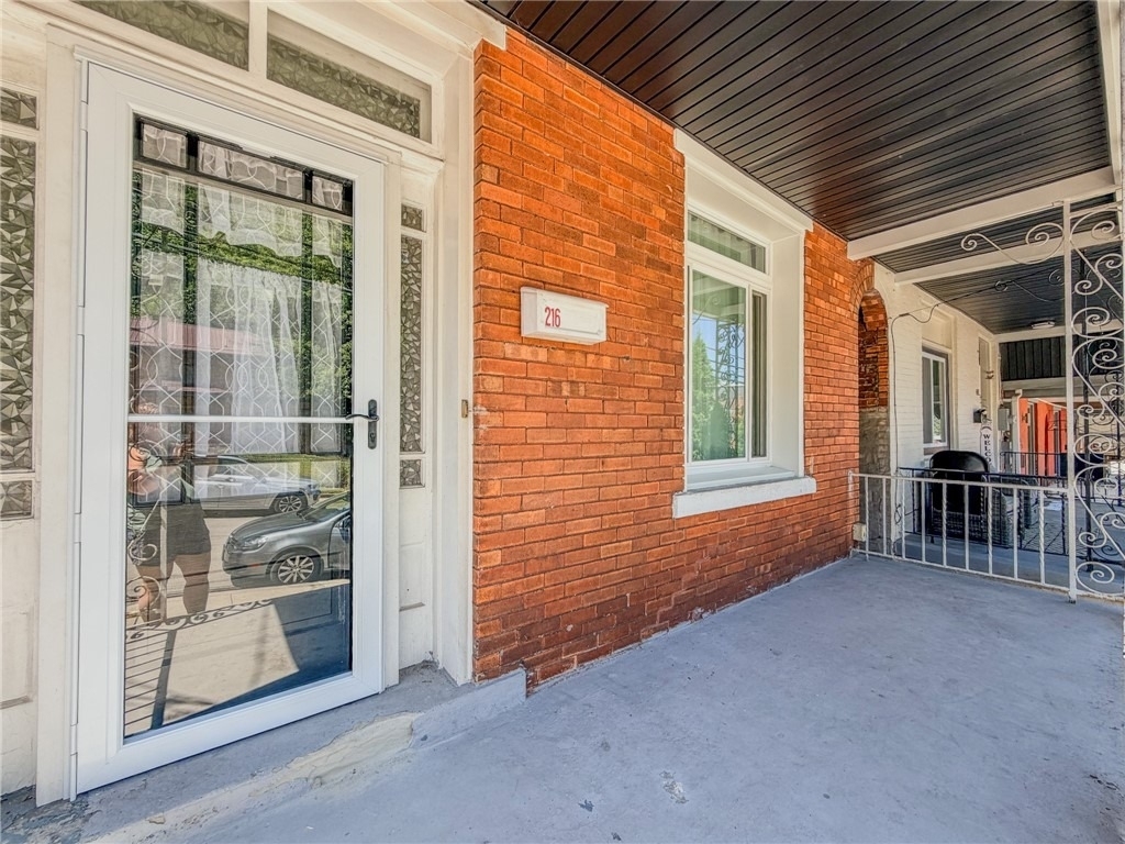 216 57th St - Photo 1