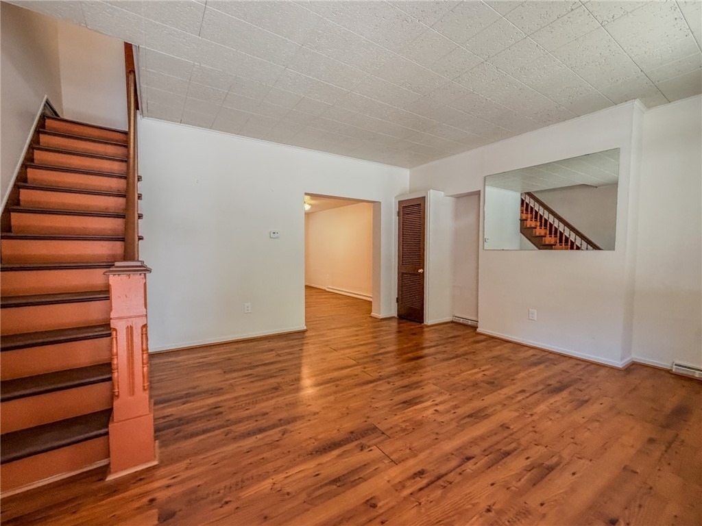 216 57th St - Photo 8
