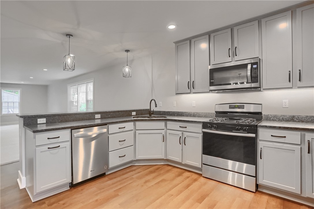 303 Garfield Ave - Photo 10
