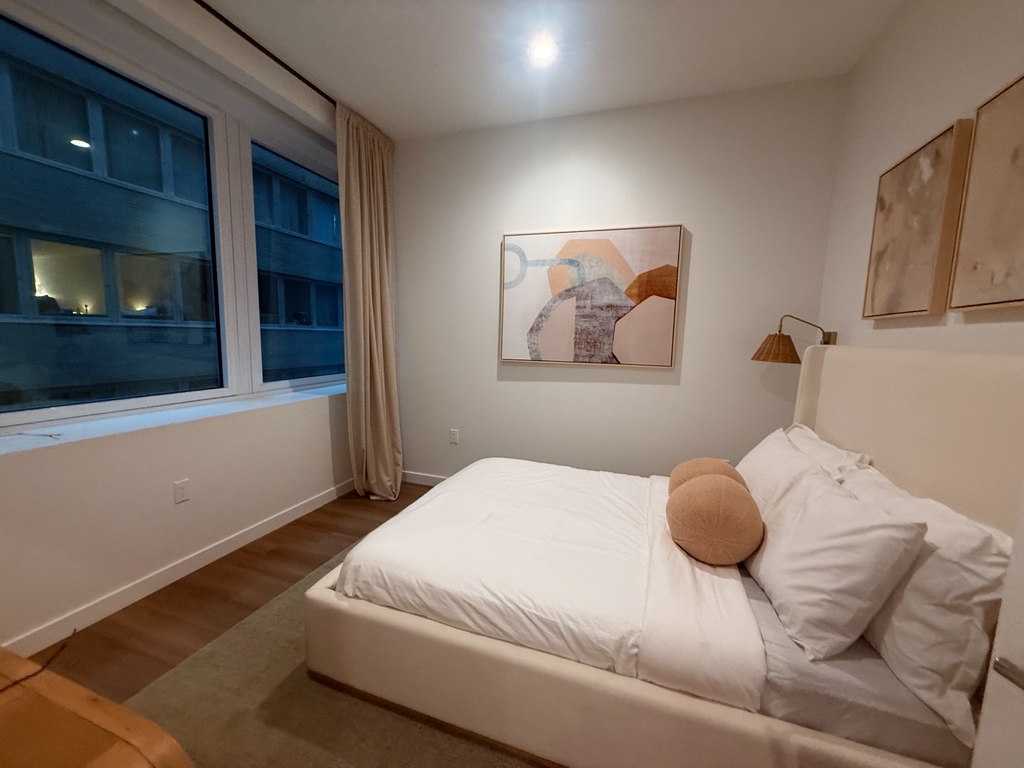 180 Pearl Street - Flex 3  - Photo 8