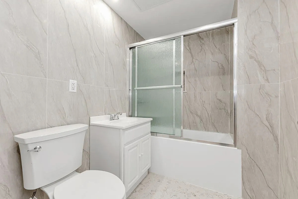 248 West 35th Street - Photo 6