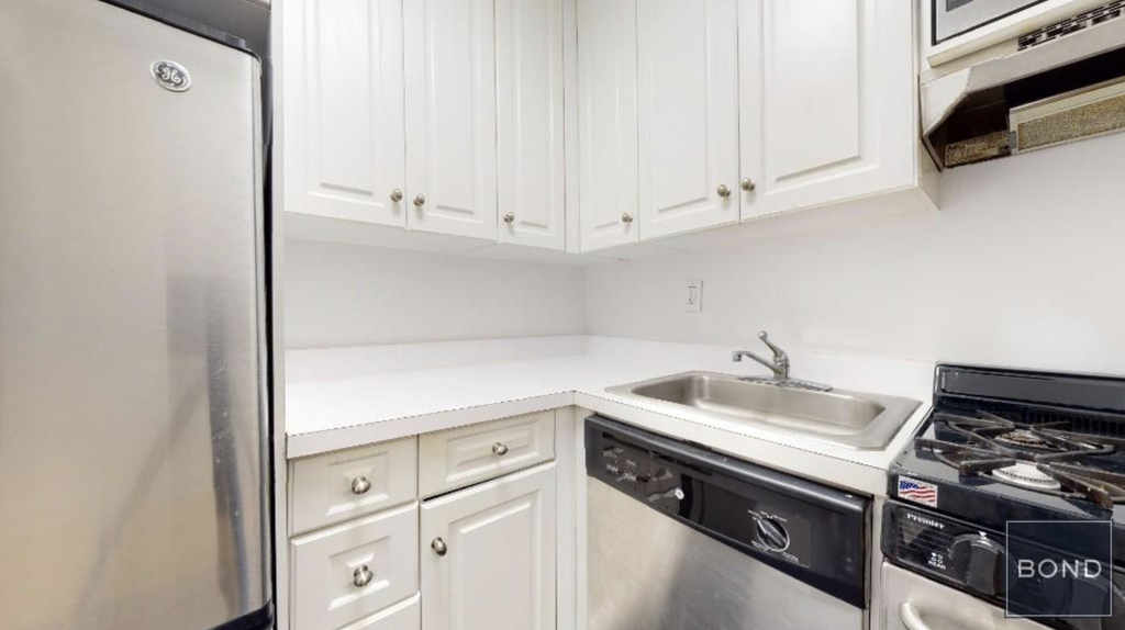 191 East 76th Street - Photo 4