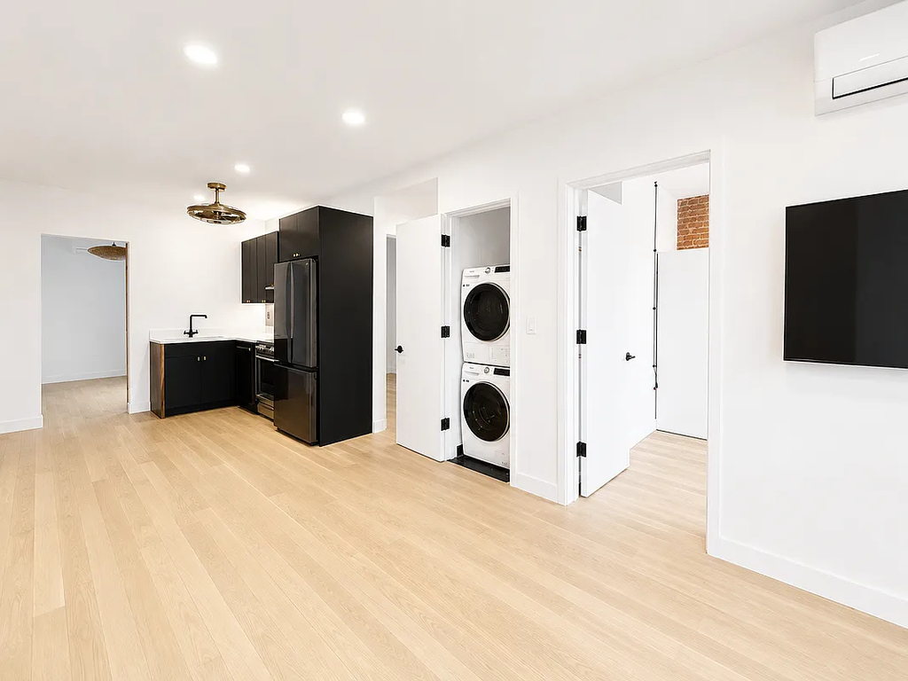 25-11 34th Street - Photo 3