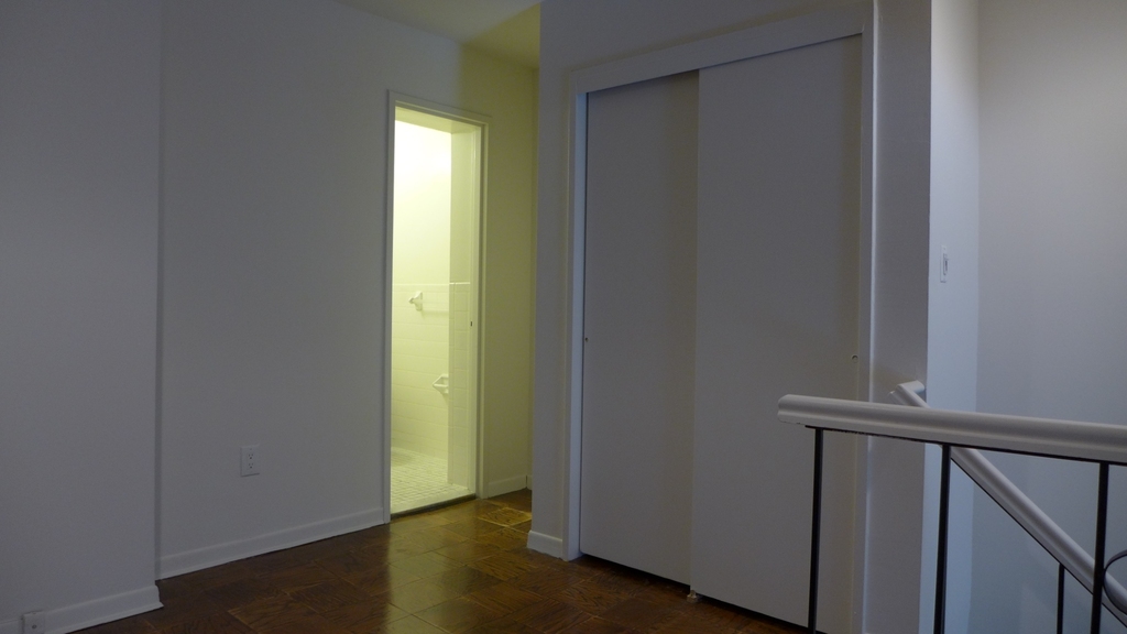 359 East 62nd Street - Photo 3