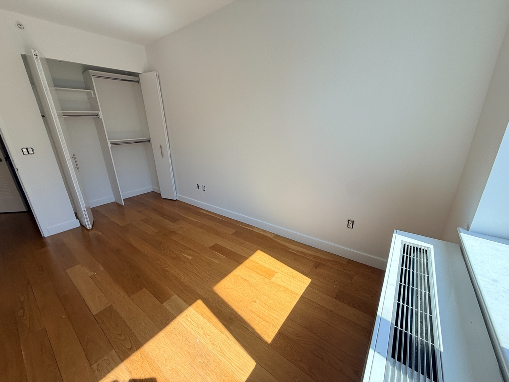  West 57th Street - Photo 7