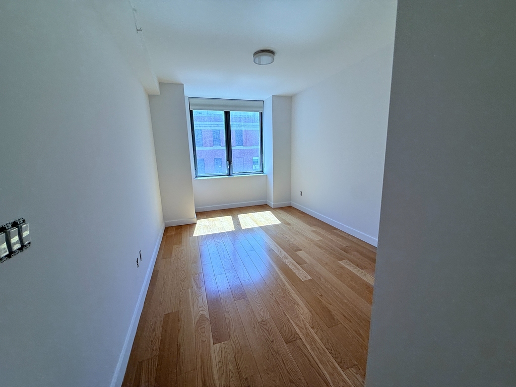  West 57th Street - Photo 4