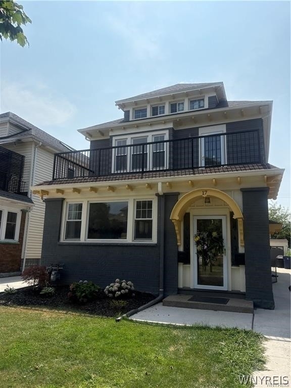 17 Tacoma Avenue - Photo 0