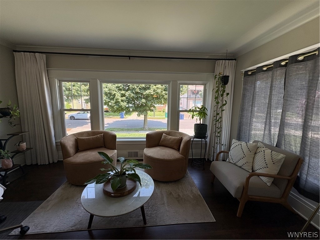 17 Tacoma Avenue - Photo 1