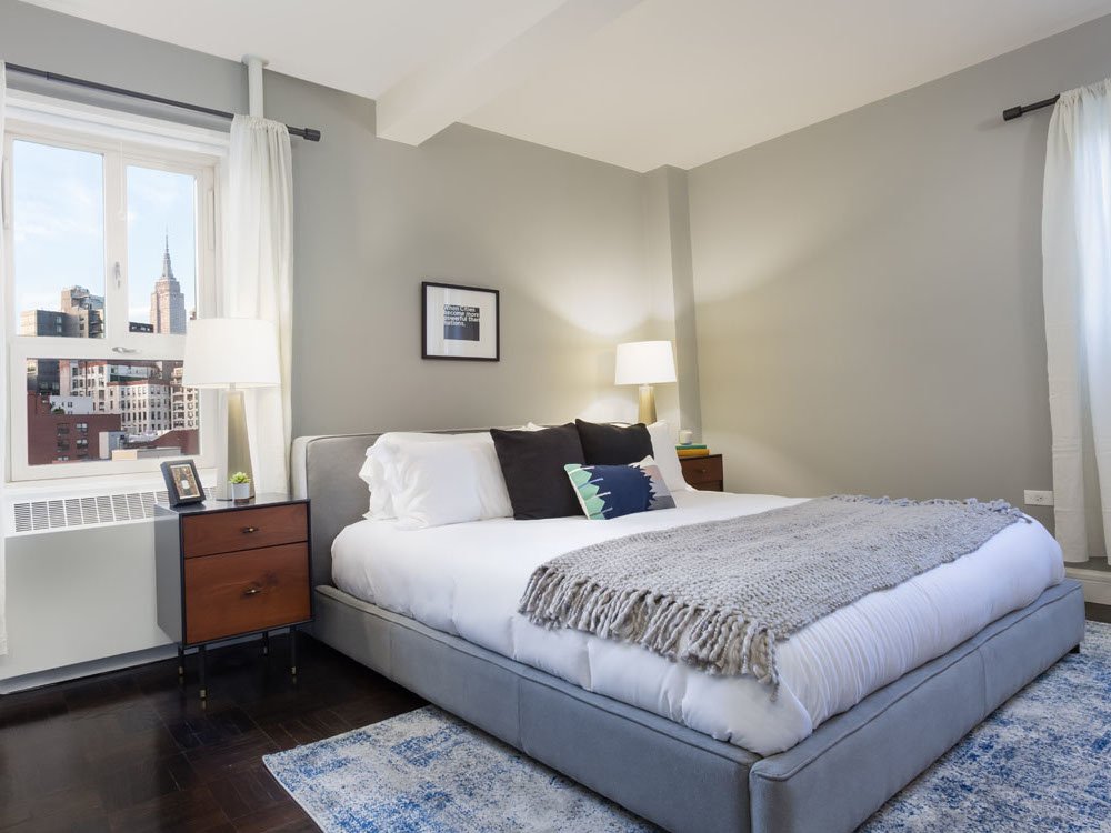 1st Avenue - Photo 3