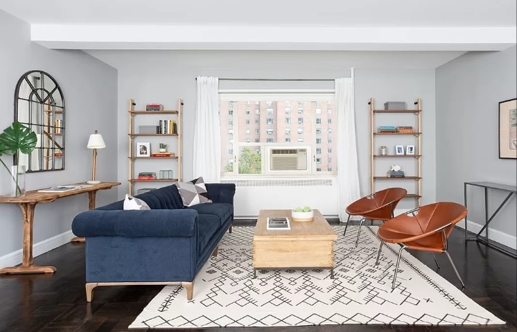 1st Avenue - Photo 1